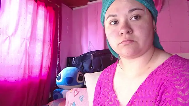 NikkiRous  online show from 02.11.26