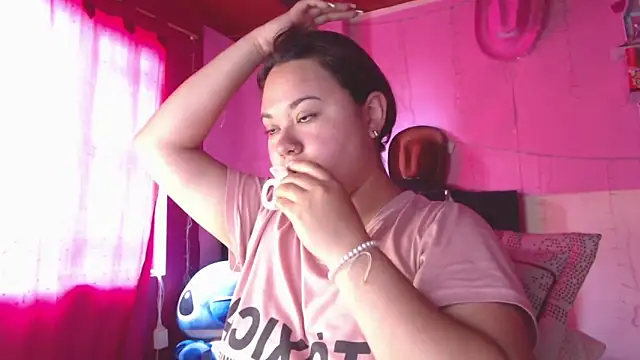 NikkiRous  online show from 03.30.26