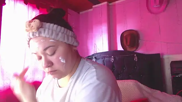 NikkiRous  online show from 05.16.26
