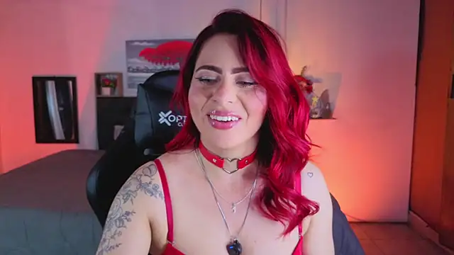 Snapshot of Dulce_charlottee chatting on 04.14.26 Dulce charlottee online show from 04.14.26