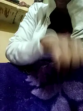 Im Cute online show from 12.10.24