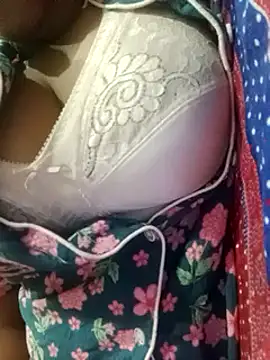 Im Cute online show from 02.22.25