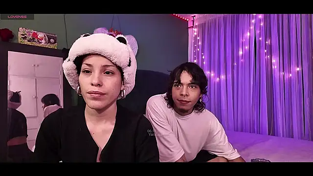 Snapshot of KokoAndRin chatting on 11.06.25 KokoAndRin online show from 11.06.25