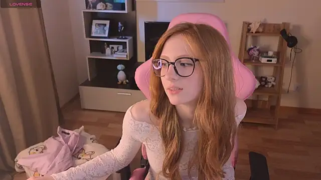 Snapshot of rara_ruru chatting on 03.16.25 rara ruru online show from 03.16.25