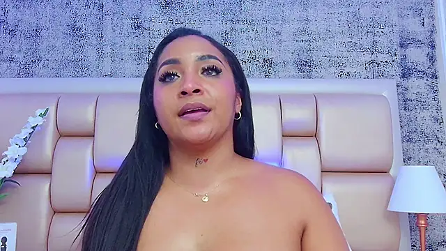 KateVenegas online show from 01.24.25