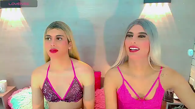 Daniela Pink  online show from 03.22.25