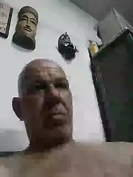 Snapshot of FabiQuilmes chatting on 01.14.25 FabiQuilmes online show from 01.14.25