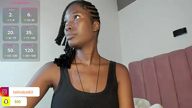 Snapshot of Tahira_21_ chatting on 05.19.26 Tahira 21 online show from 05.19.26