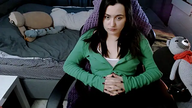 Snapshot of KiraYammy chatting on 01.17.25 KiraYammy online show from 01.17.25