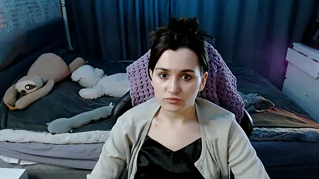 Snapshot of KiraYammy chatting on 02.02.25 KiraYammy online show from 02.02.25