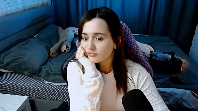 Snapshot of KiraYammy chatting on 02.06.25 KiraYammy online show from 02.06.25