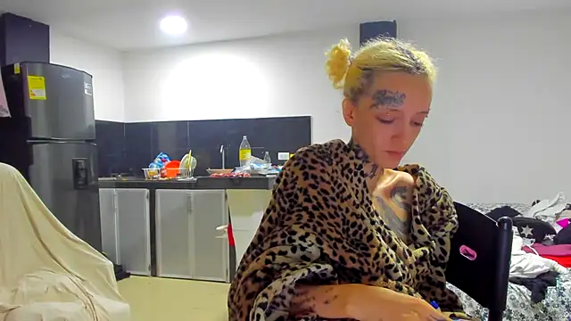 Snapshot of barbara_anal_squirt_ chatting on 03.12.25 barbara anal squirt online show from 03.12.25