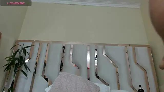 TifanyChill online show from 01.29.25