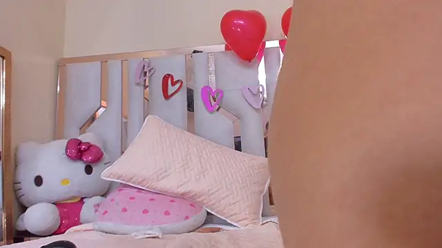 TifanyChill online show from 02.13.25