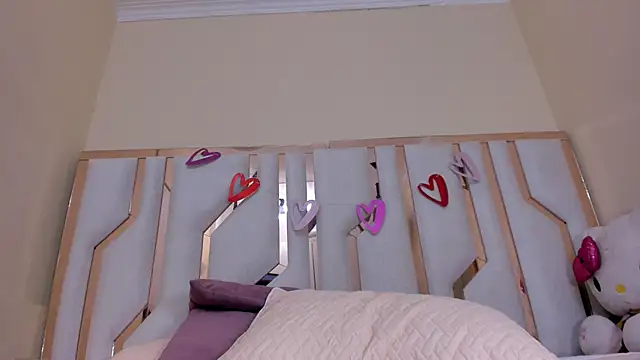 TifanyChill online show from 03.14.25