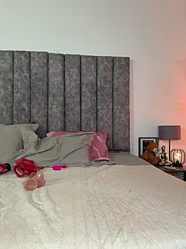 milaivanova online show from 02.18.26