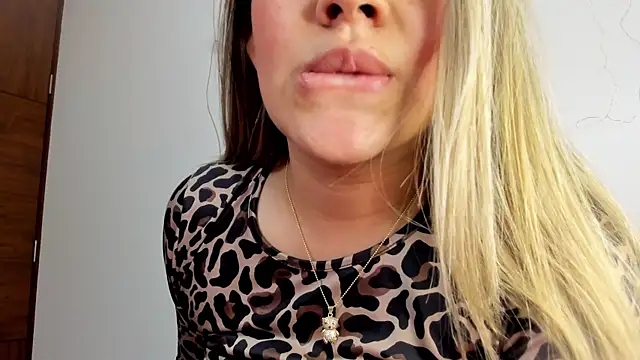 eleecttraa 12 online show from 02.18.25