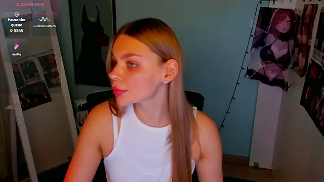 Molly sweetie online show from 09.10.25