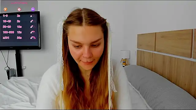 Molly sweetie online show from 04.04.26