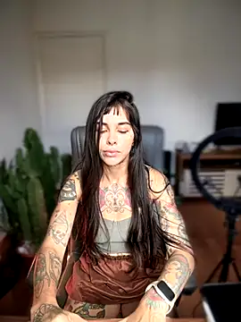 Nikatsu online show from 10.21.25