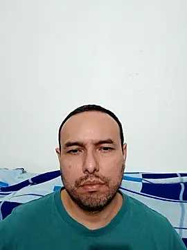 Snapshot of ElSunEagle chatting on 12.21.25 ElSunEagle online show from 12.21.25