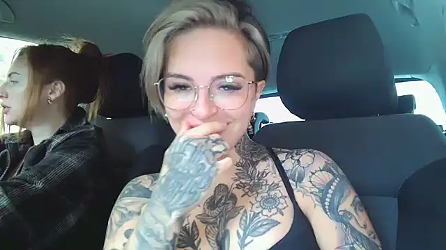 Snapshot of Rubyrichhxo chatting on 12.21.24 Rubyrichhxo online show from 12.21.24