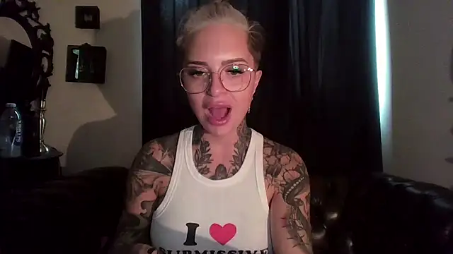 Snapshot of Rubyrichhxo chatting on 09.14.25 Rubyrichhxo online show from 09.14.25