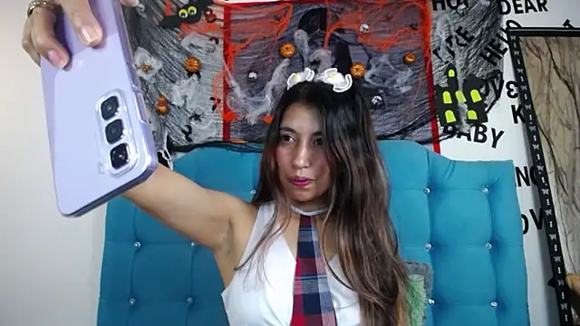 sweet skylove  online show from 10.19.25