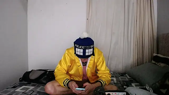 Pinkandyellowpokemon online show from 09.10.25