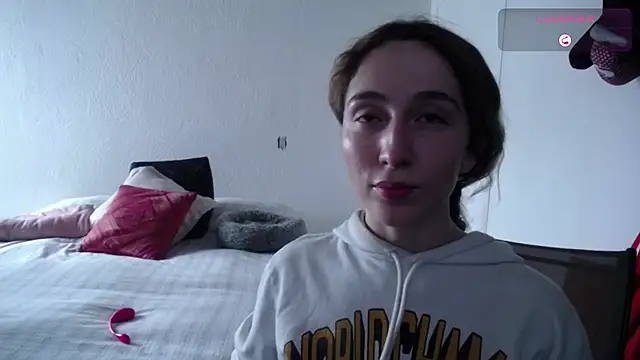  Lalaa online show from 06.04.26