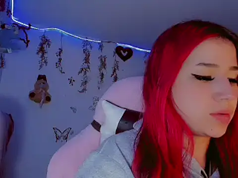 madisonx17 online show from 01.25.25