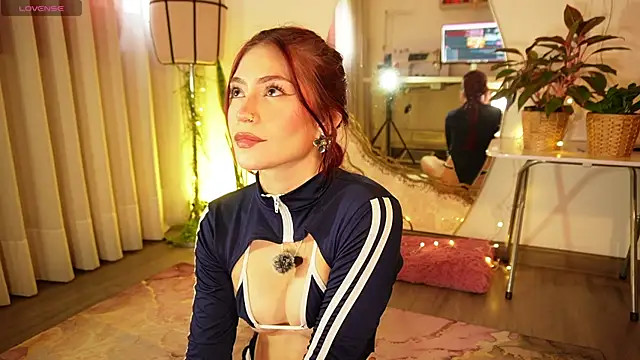 chloebritto online show from 04.22.26