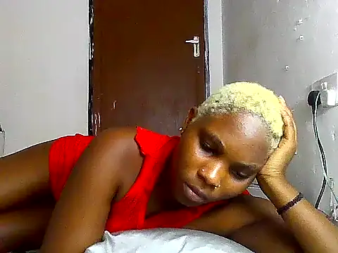 Snapshot of SexyKimberly23 chatting on 11.14.25 SexyKimberly23 online show from 11.14.25