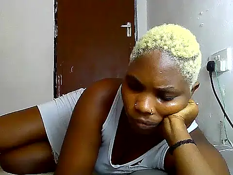 Snapshot of SexyKimberly23 chatting on 11.18.25 SexyKimberly23 online show from 11.18.25