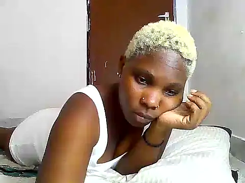 Snapshot of SexyKimberly23 chatting on 12.04.25 SexyKimberly23 online show from 12.04.25