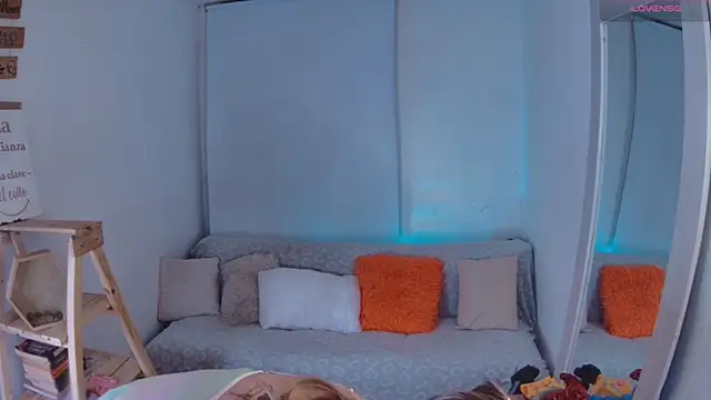 Lucy Princes online show from 01.05.25