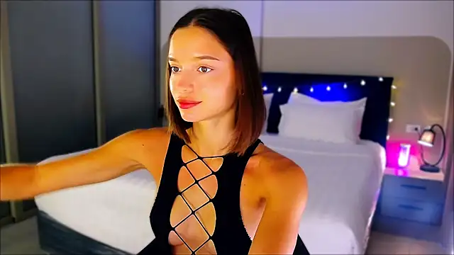 wow Mia online show from 12.15.24