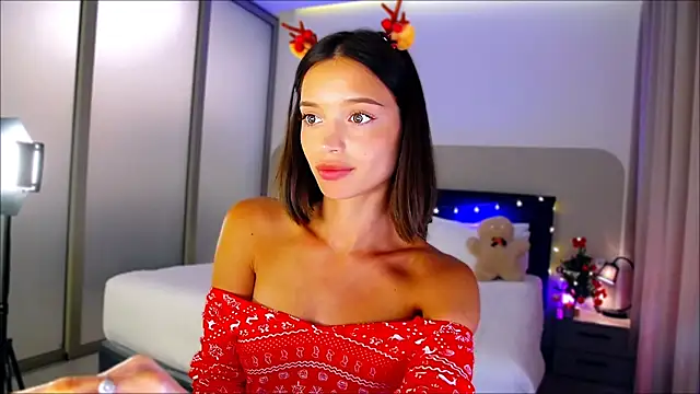 wow Mia online show from 12.26.24