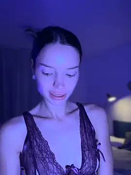 wow Mia online show from 11.11.25