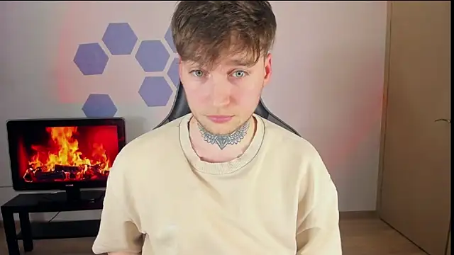 Chris Tyson online show from 01.12.25