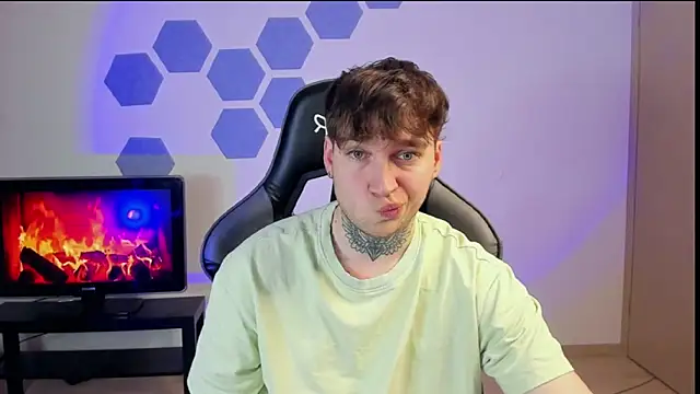 Chris Tyson online show from 02.02.25