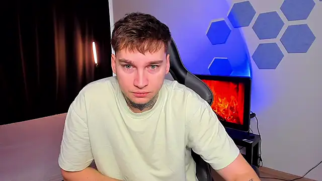 Chris Tyson online show from 12.03.25