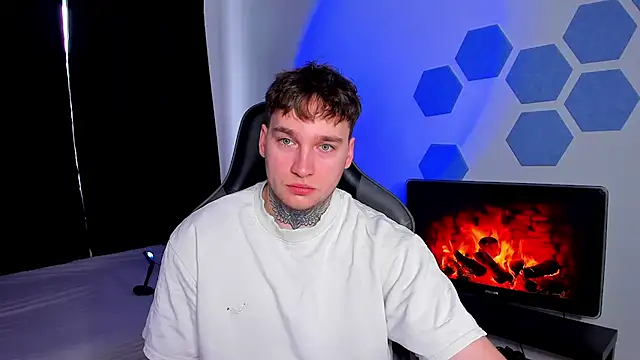 Chris Tyson online show from 02.08.26