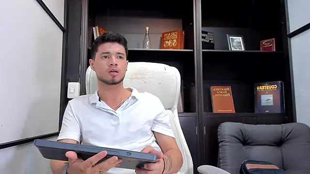 EdwardRoss  online show from 03.16.25