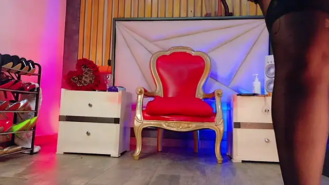 LilyyBigAss online show from 04.11.26