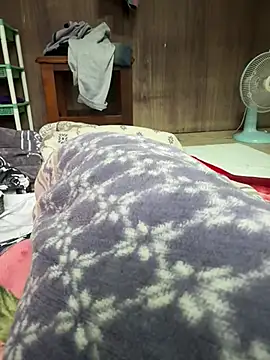 Snapshot of A6229 chatting on 06.25.26 A6229 online show from 06.25.26