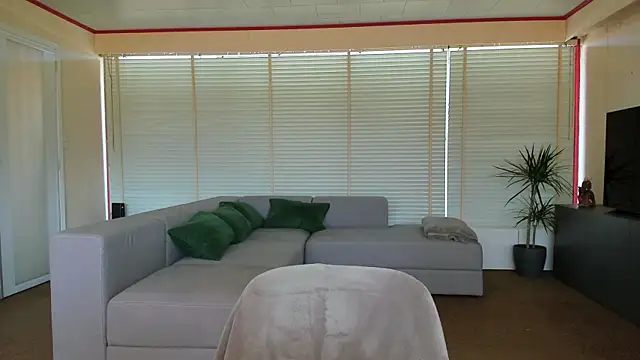 Sheandhim23 online show from 03.20.25