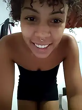 Snapshot of Julia_Pretinha chatting on 12.29.24 Julia Pretinha online show from 12.29.24