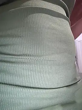 Snapshot of Julia_Pretinha chatting on 02.21.25 Julia Pretinha online show from 02.21.25