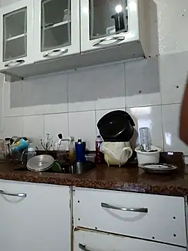 Snapshot of Julia_Pretinha chatting on 02.23.25 Julia Pretinha online show from 02.23.25